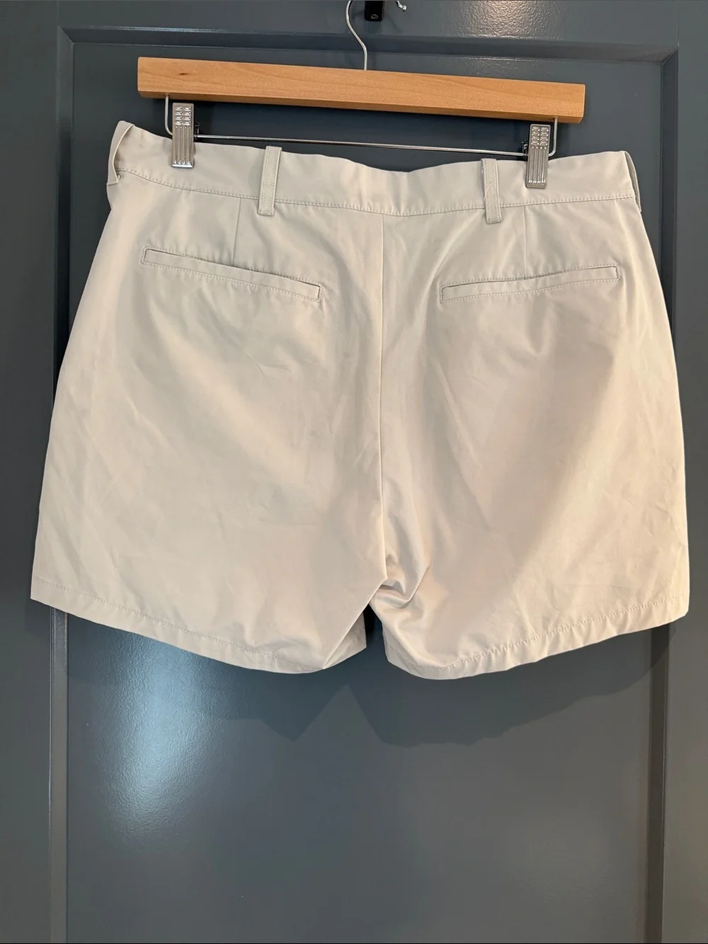 J. Crew Men's Stone Flat-Front tech Shorts